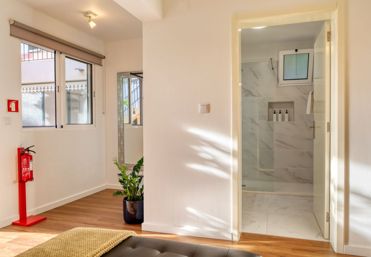 Apartamento en Ponta do Sol - Maresia III, a Home in Madeira