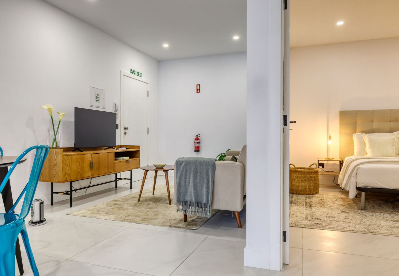 Appartement à Funchal - Beco Santa Emilia 2G, a Home in Madeira