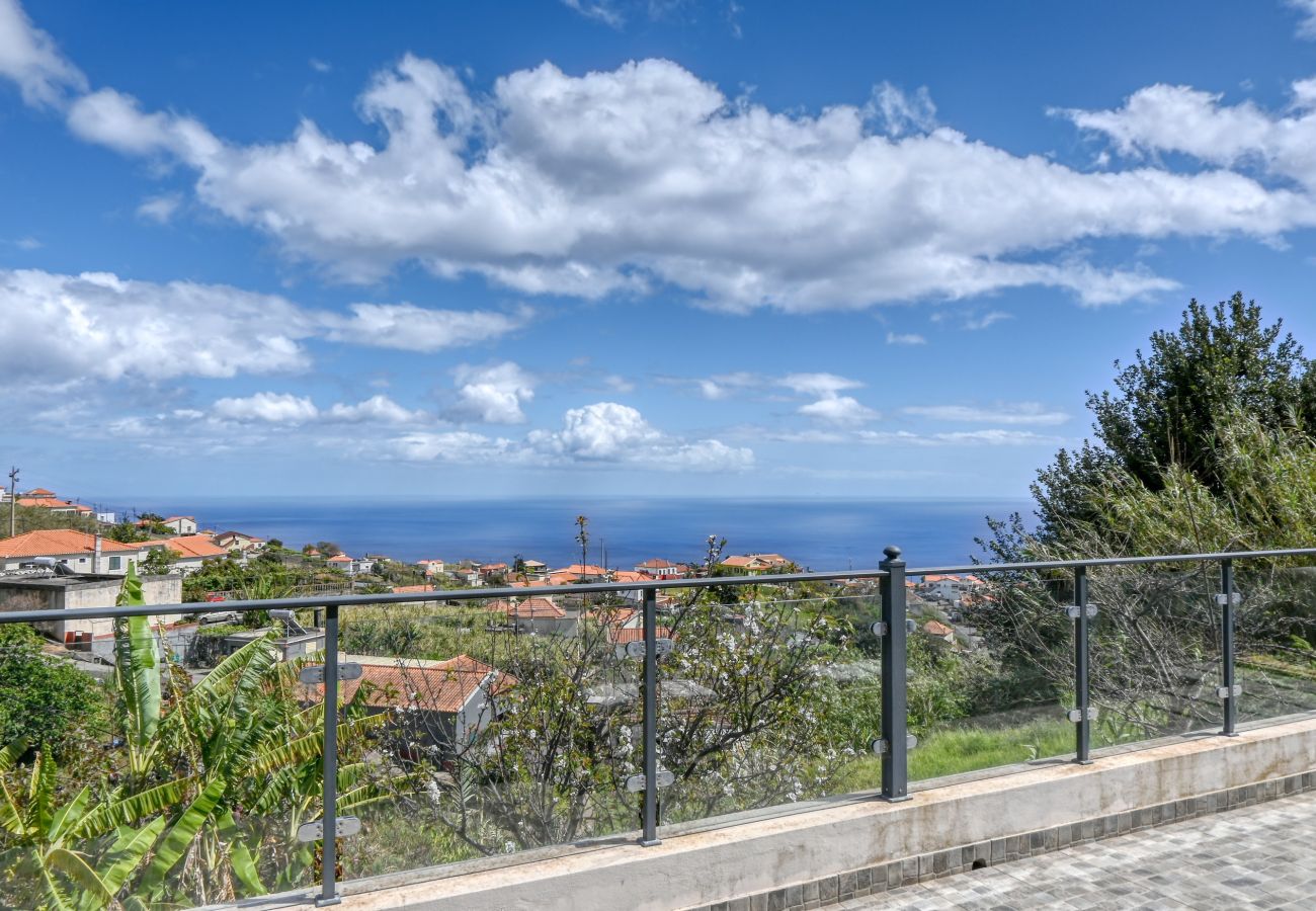 Maison à Ponta do Sol - Valley Canhas, a Home in Madeira