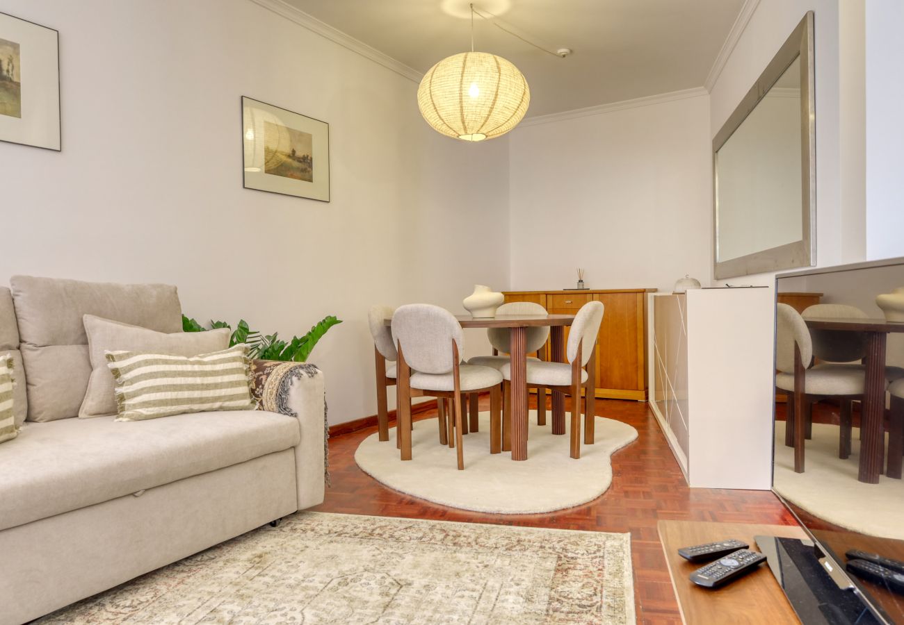 Appartement à Funchal - Cantinho da Elvira, a Home in Madeira