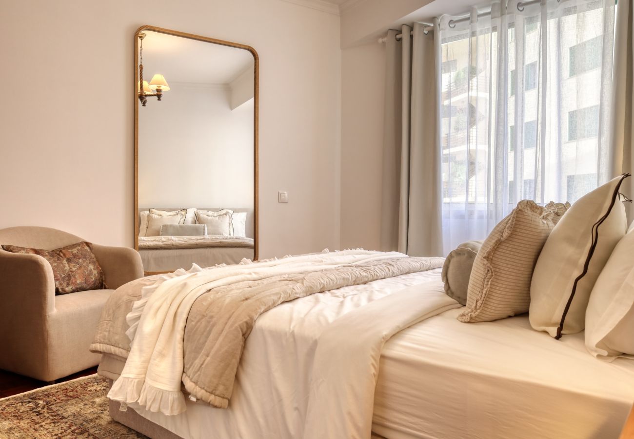 Appartement à Funchal - Cantinho da Elvira, a Home in Madeira