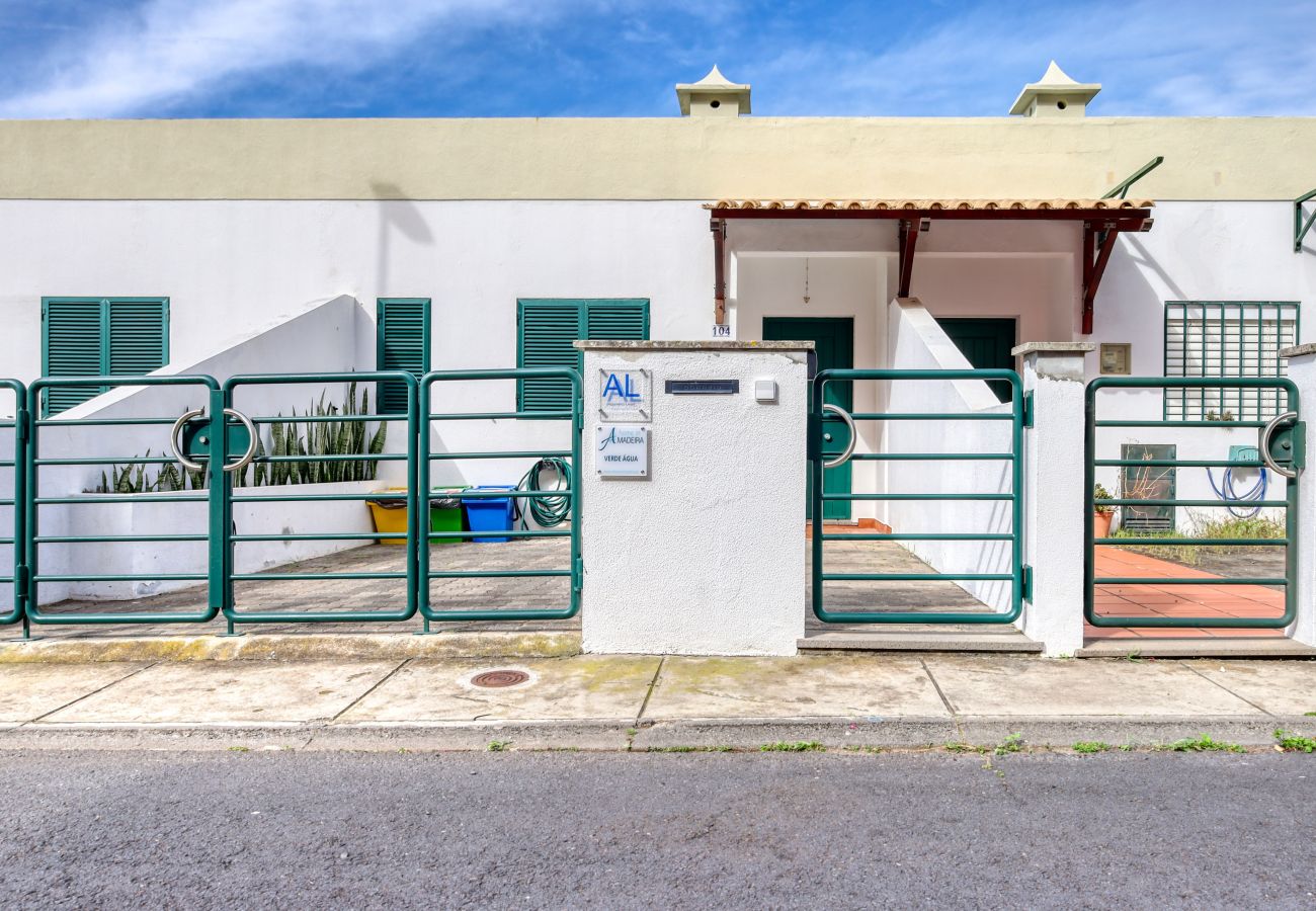 Appartement à Santa Cruz - Verde Água Garajau, a Home in Madeira