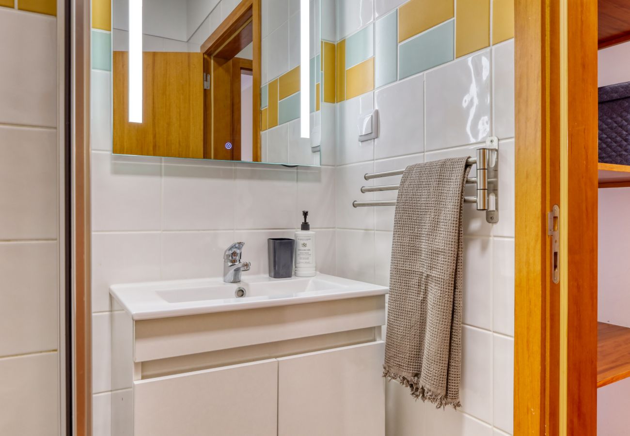 Appartement à Santa Cruz - Cozy Santa Cruz, a Home in Madeira