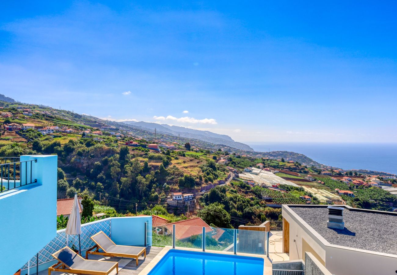 Maison à Ponta do Sol - Blue House, a Home in Madeira