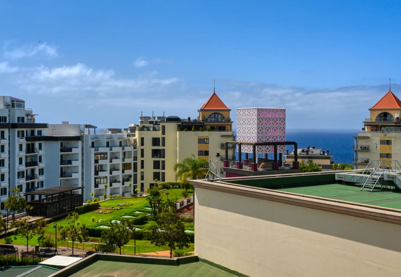 Apartamento em Funchal - Forum Escape, a Home in Madeira