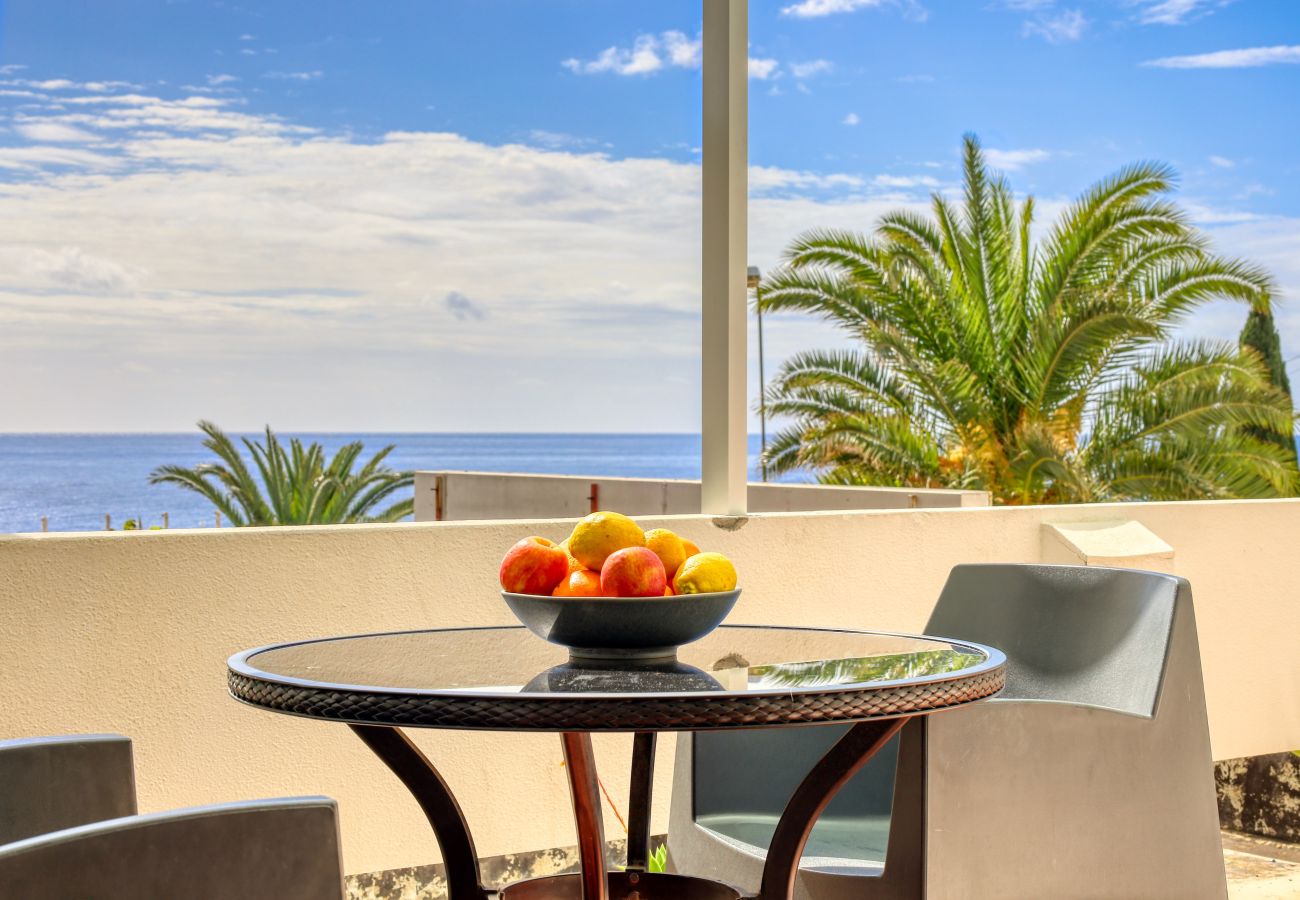 Apartamento em Funchal - Lido Sunset, a Home in Madeira