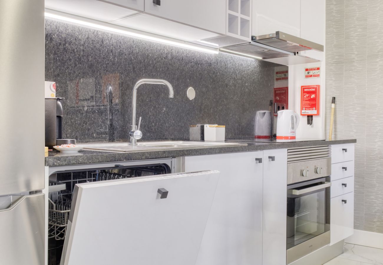 Apartamento em Funchal - Beco Santa Emilia 3M, a Home in Madeira