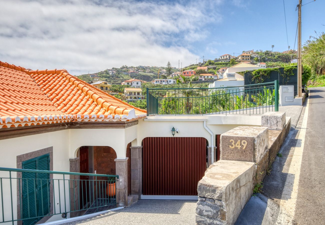 Apartamento em Ponta do Sol - Freitas Paradise, a Home in Madeira