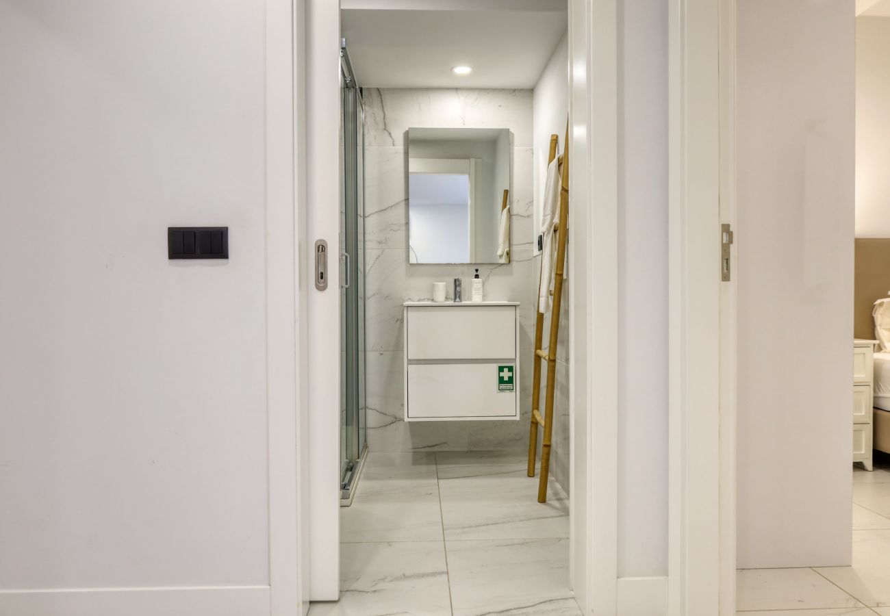 Apartamento em Funchal - Beco Santa Emilia 4O, a Home in Madeira