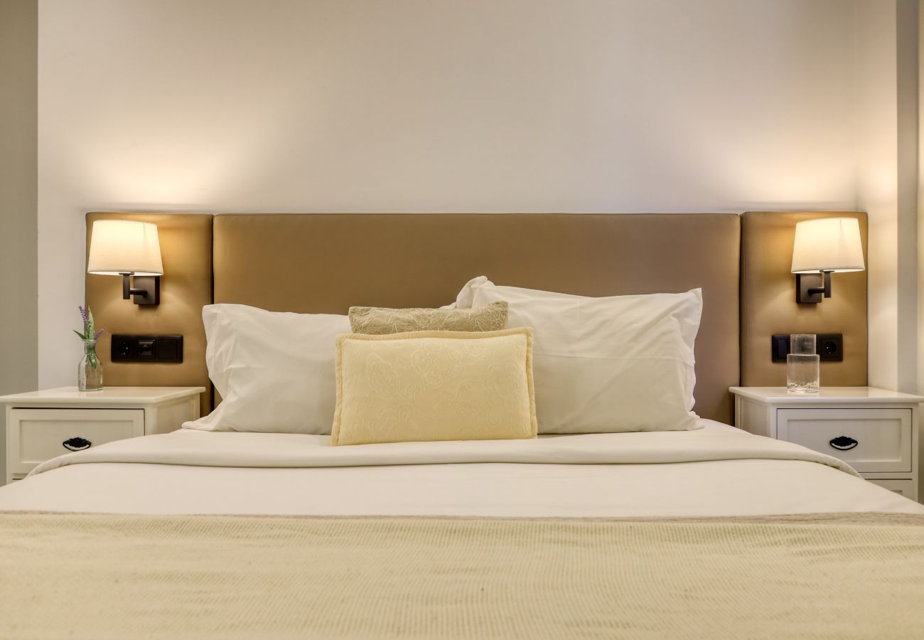 Apartamento em Funchal - Beco Santa Emilia 4O, a Home in Madeira