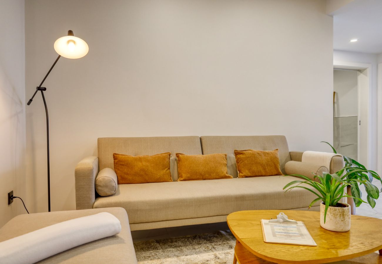 Apartamento em Funchal - Beco Santa Emilia 4O, a Home in Madeira