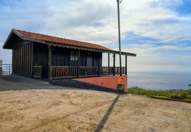Chalet em Ponta do Sol - Chalet do Relogio d'Agua, a Home in Madeira