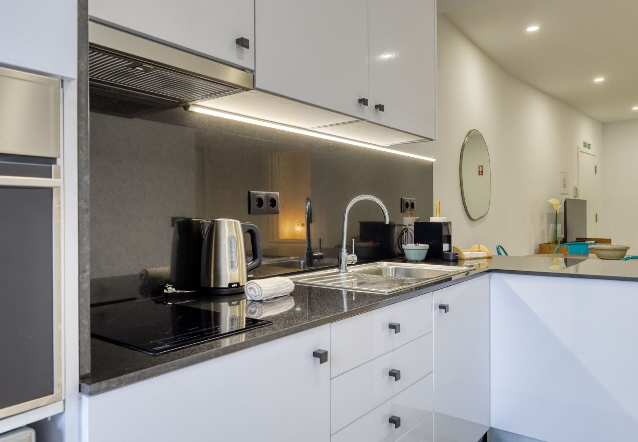 Apartamento em Funchal - Beco Santa Emilia 2G, a Home in Madeira