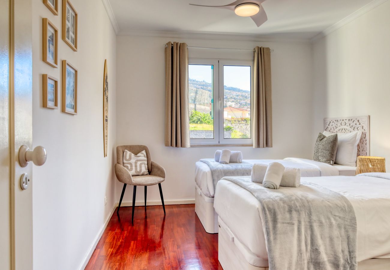 Apartamento em Funchal - Funchal Panoramic View, a Home in Madeira