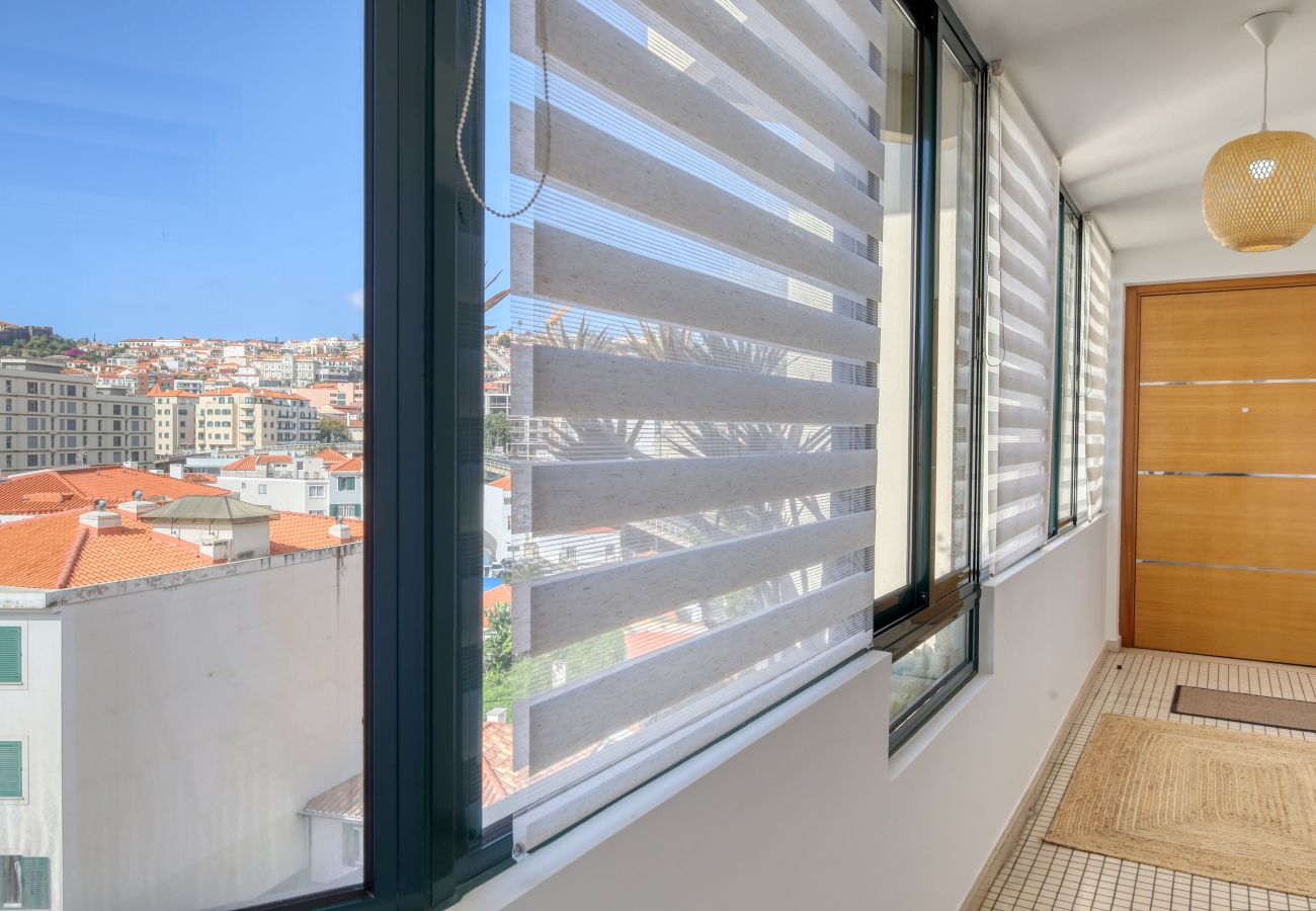 Apartamento em Funchal - Funchal Panoramic View, a Home in Madeira