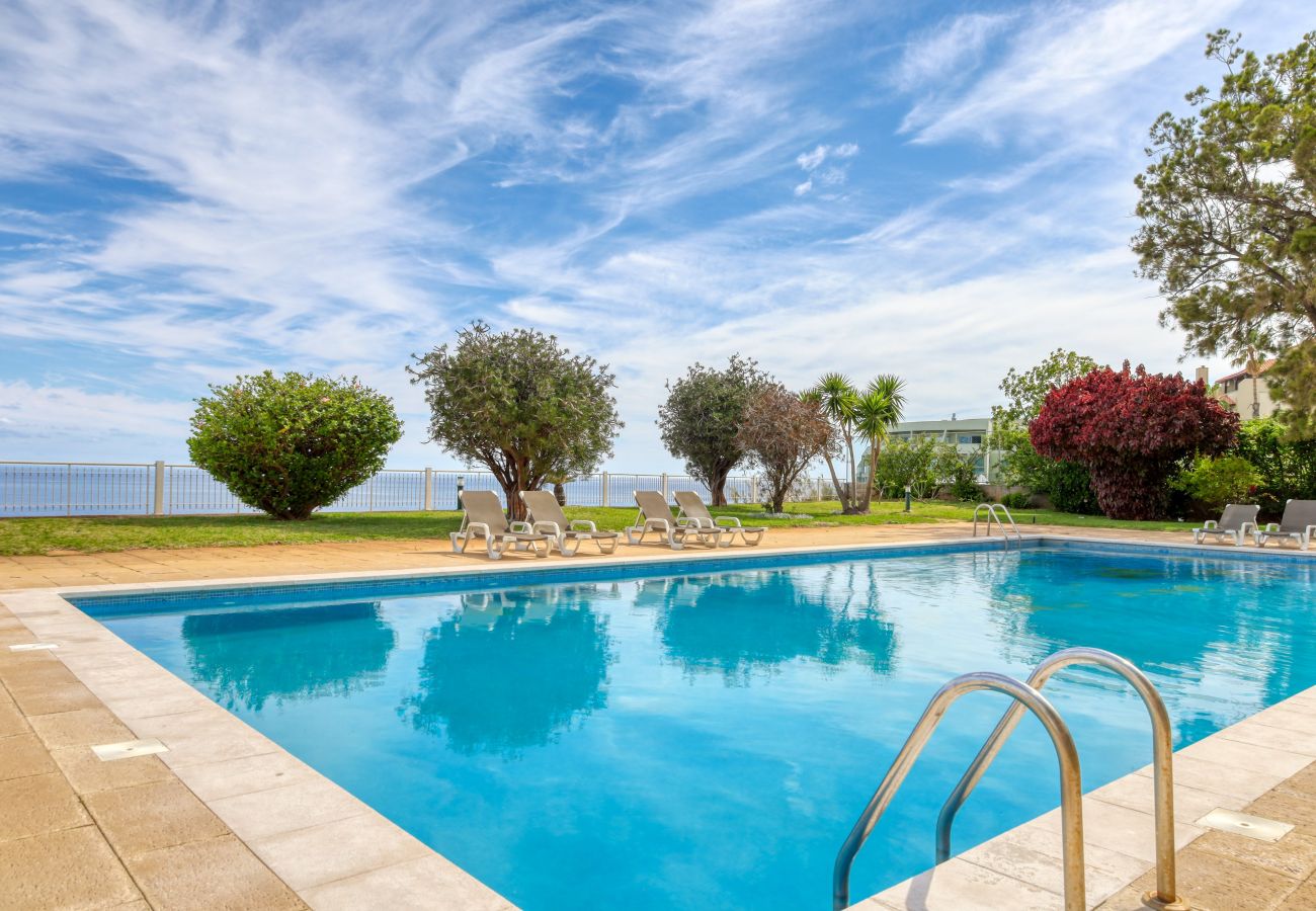 Apartamento em Funchal - Baia Cliff View, a Home in Madeira
