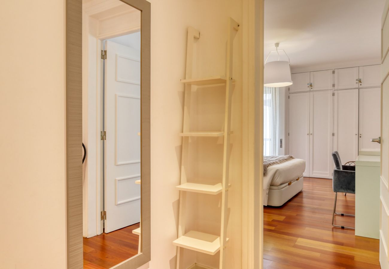 Apartamento em Funchal - Baia Cliff View, a Home in Madeira