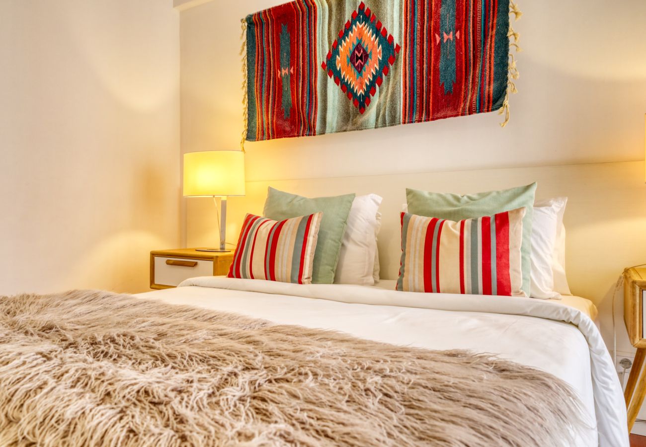 Apartamento em Funchal - Baia Cliff View, a Home in Madeira