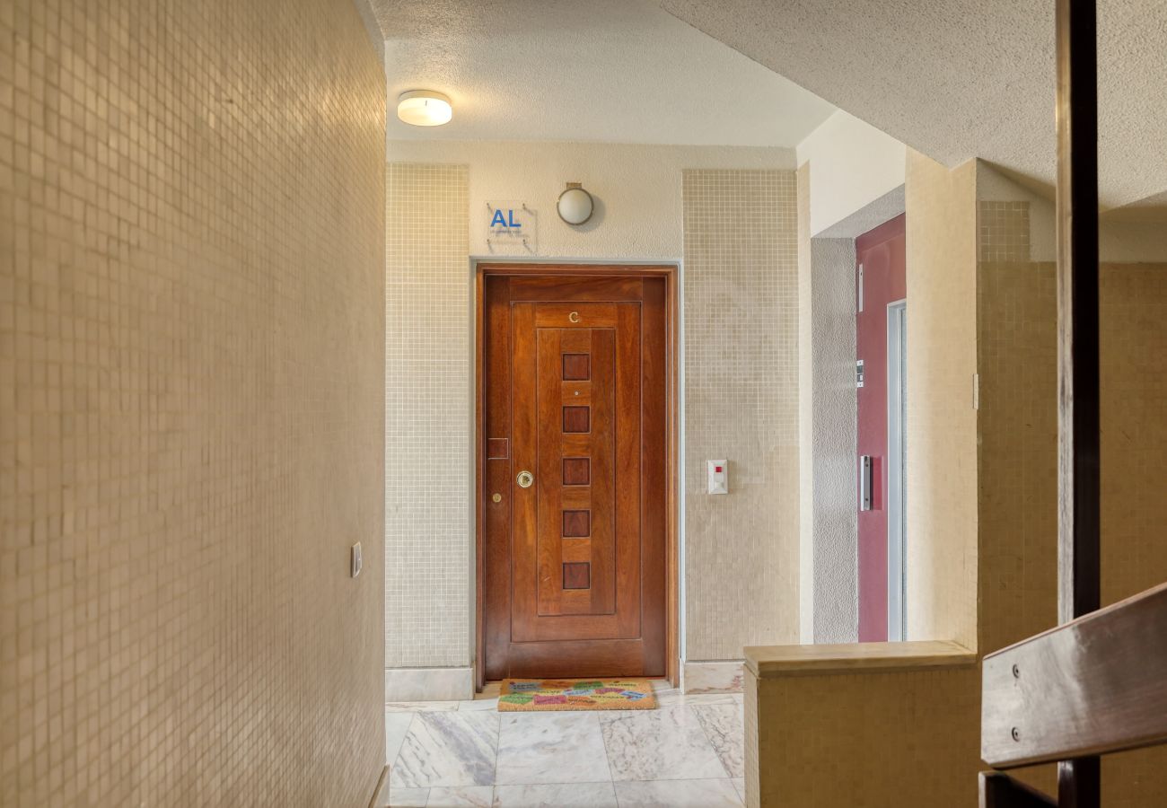 Apartamento em Funchal - Baia Cliff View, a Home in Madeira