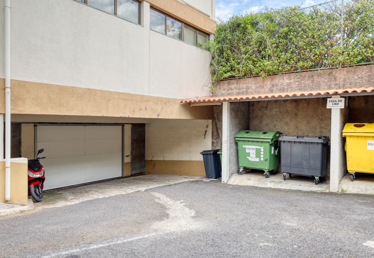 Apartamento em Funchal - Baia Cliff View, a Home in Madeira