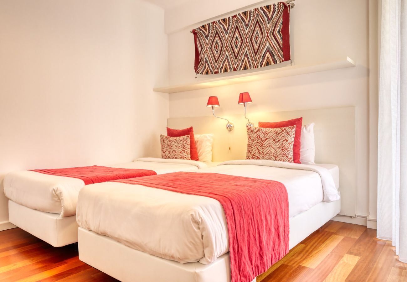 Apartamento em Funchal - Baia Cliff View, a Home in Madeira