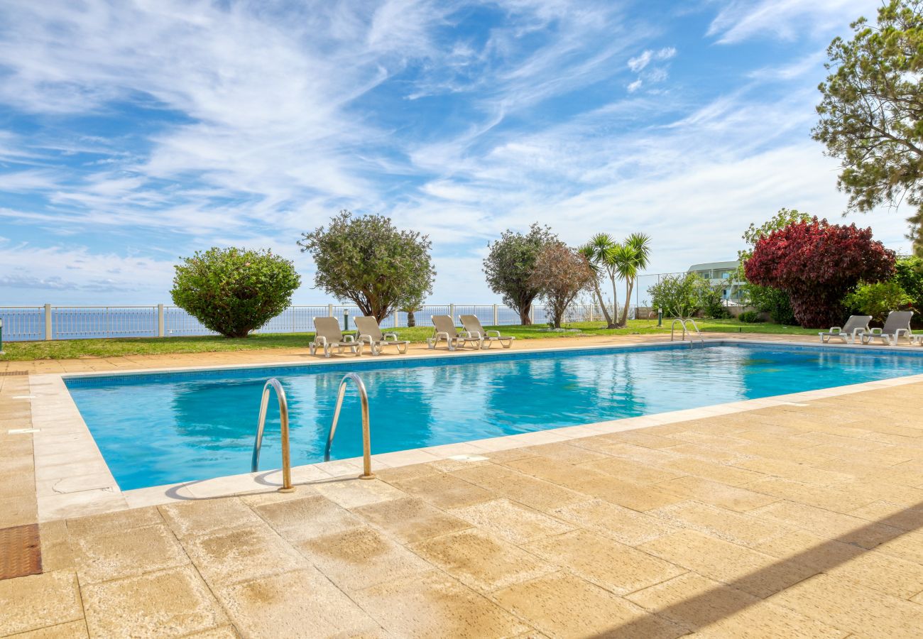 Apartamento em Funchal - Baia Cliff View, a Home in Madeira