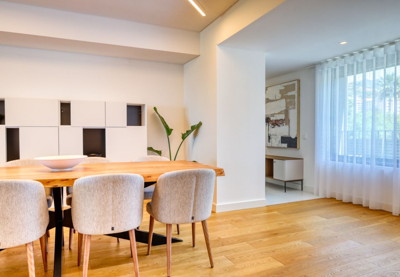 Apartamento em Funchal - Funchal Acqua Blue 5L, a Home in Madeira