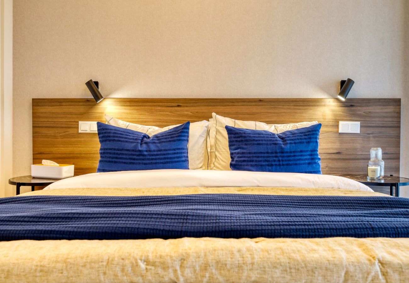 Apartamento em Funchal - Funchal Acqua Blue 5L, a Home in Madeira