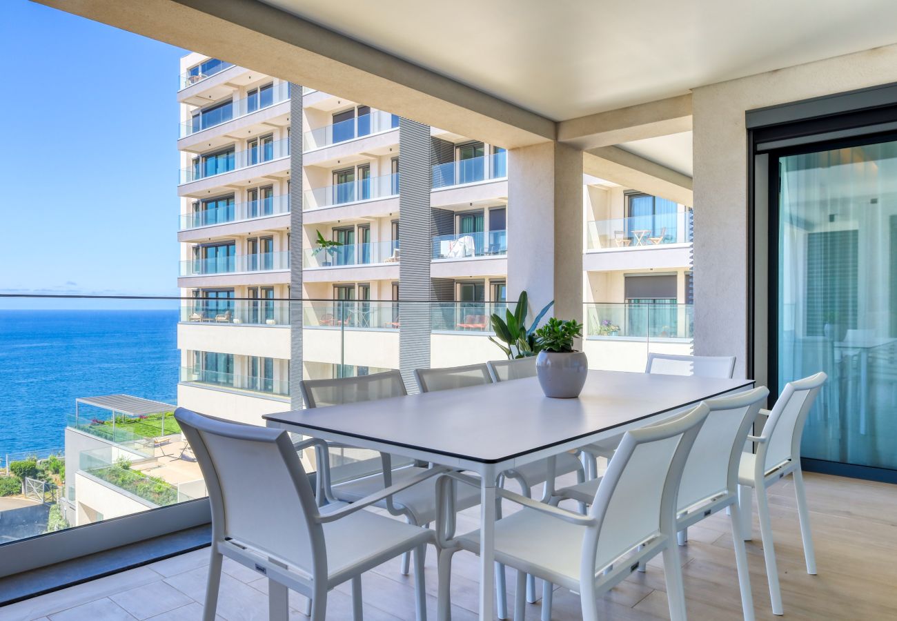 Apartamento em Funchal - Funchal Acqua Blue 5L, a Home in Madeira