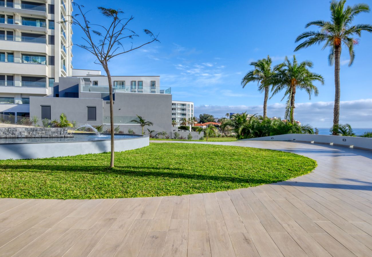 Apartamento em Funchal - Funchal Acqua Blue 5L, a Home in Madeira