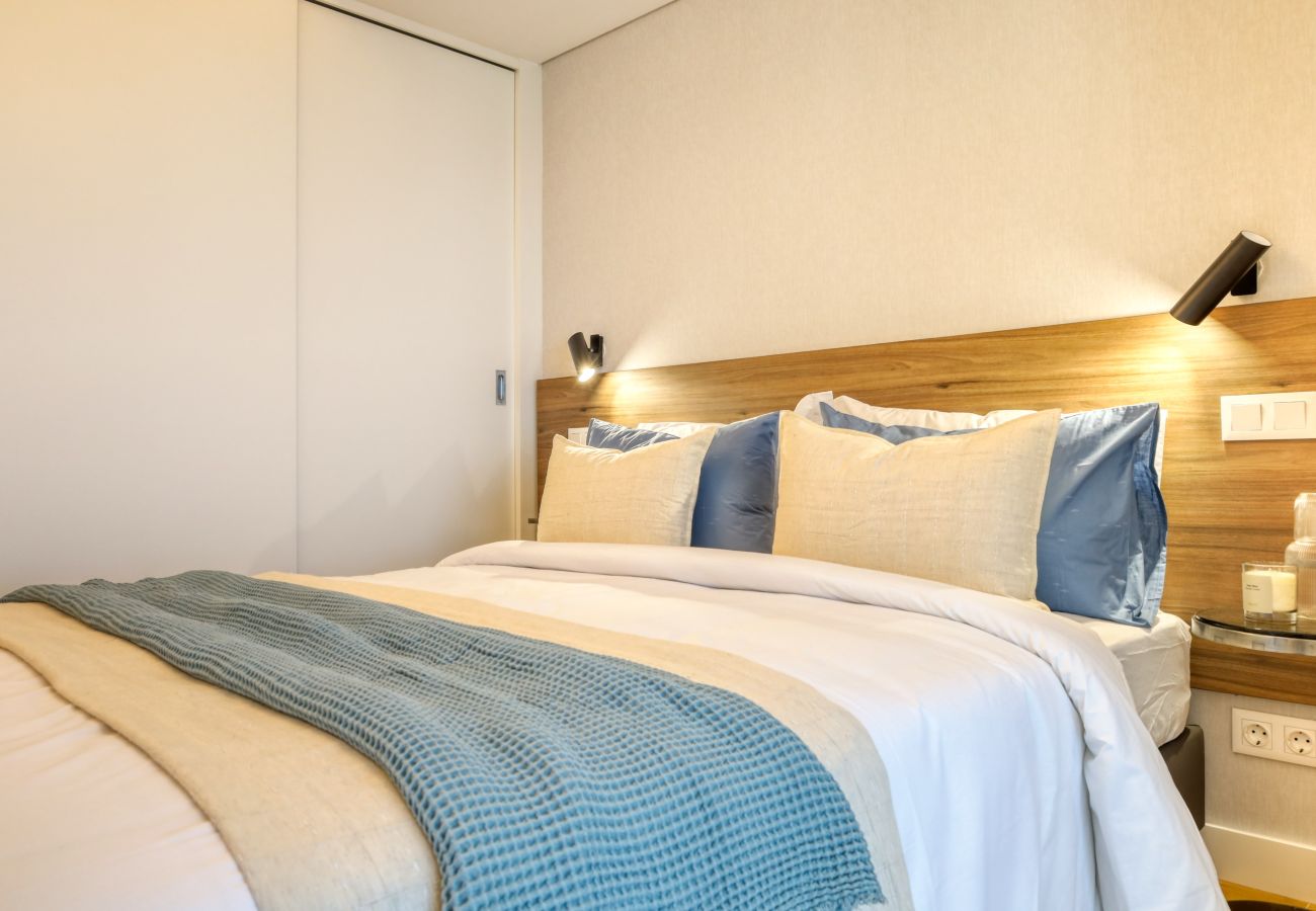 Apartamento em Funchal - Funchal Acqua Blue 5L, a Home in Madeira