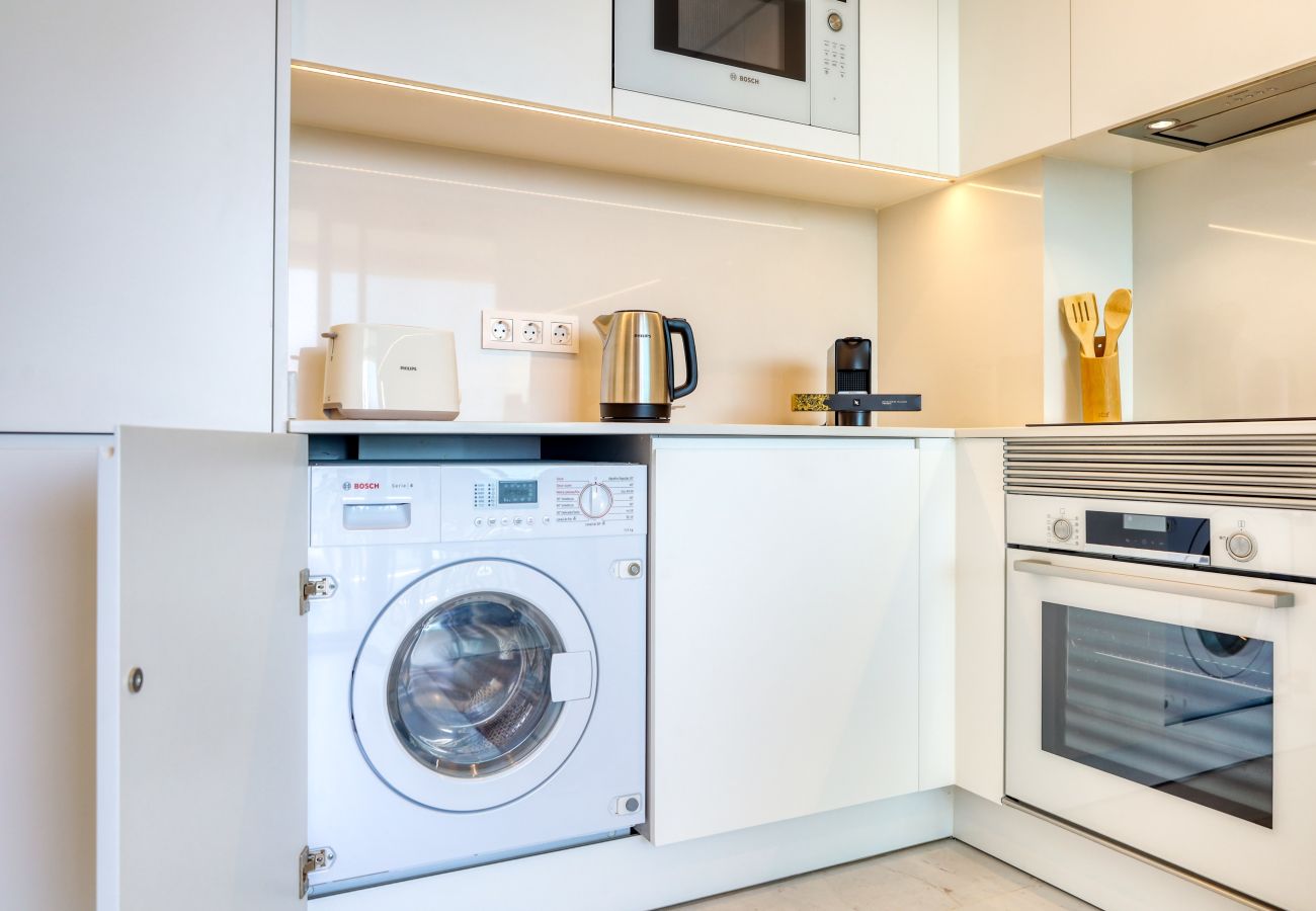 Apartamento em Funchal - Funchal Acqua Blue 5L, a Home in Madeira