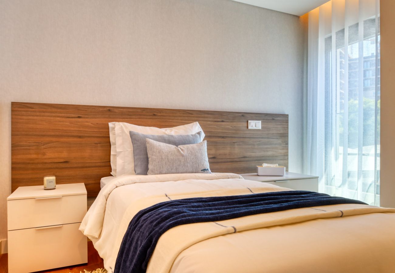 Apartamento em Funchal - Funchal Acqua Blue 5L, a Home in Madeira