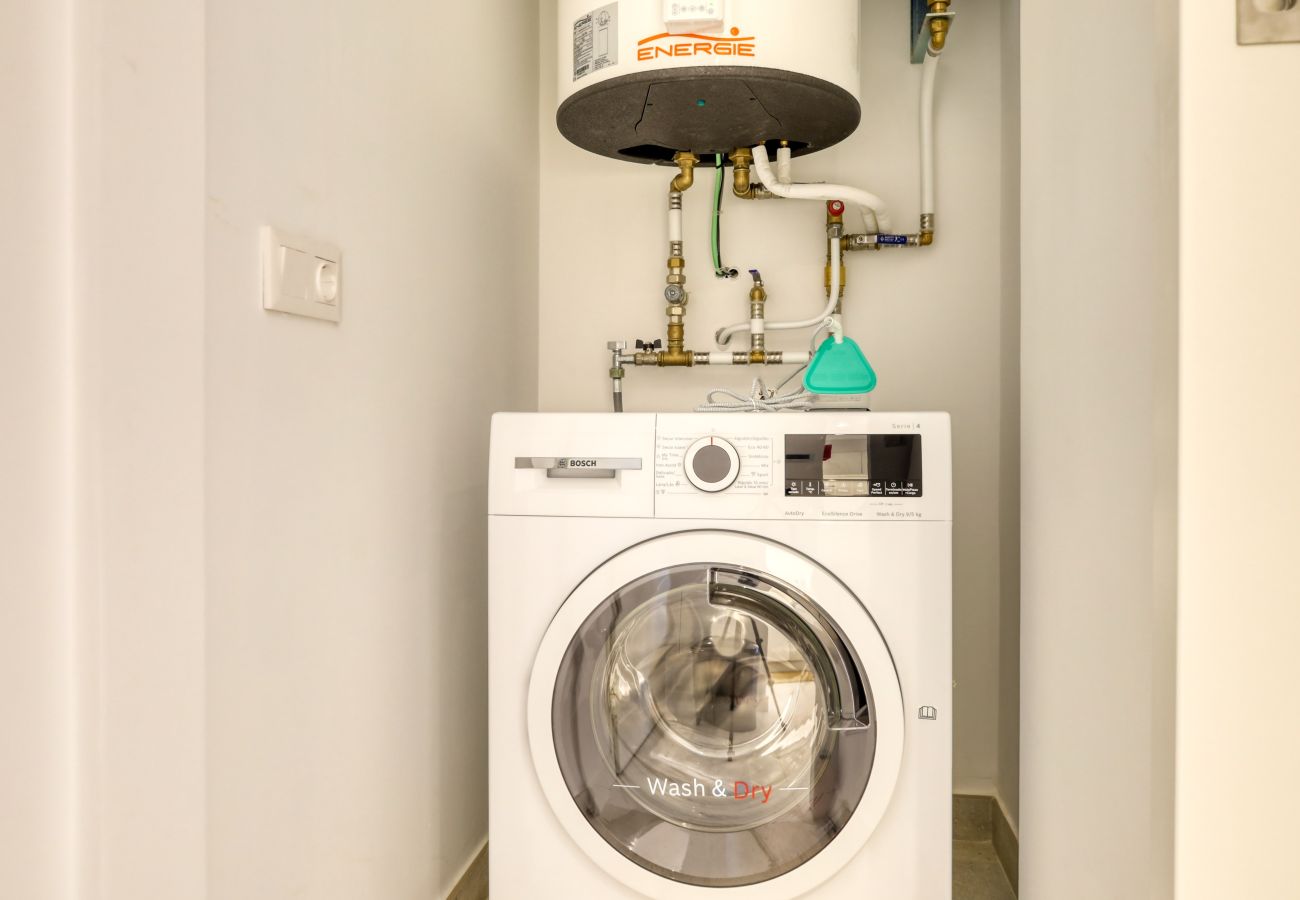 Apartamento em Funchal - Funchal Acqua Blue 3O, a Home in Madeira