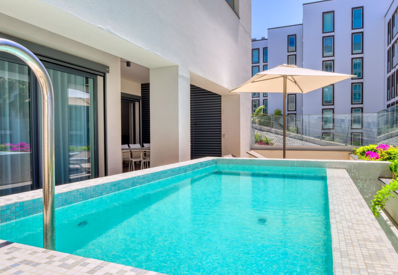 Apartamento em Funchal - Funchal Acqua Blue 3H, a Home in Madeira