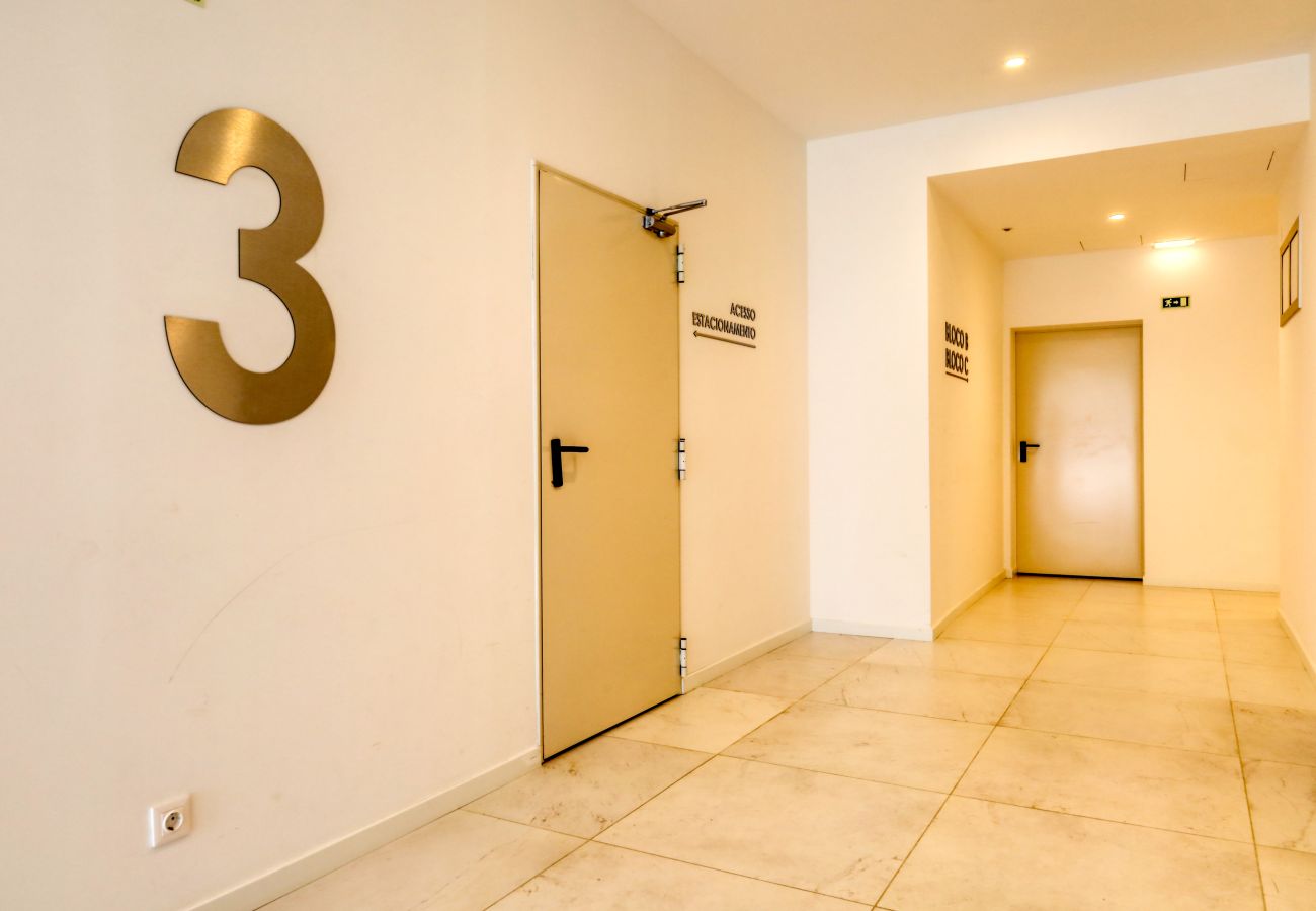 Apartamento em Funchal - Funchal Acqua Blue 3H, a Home in Madeira