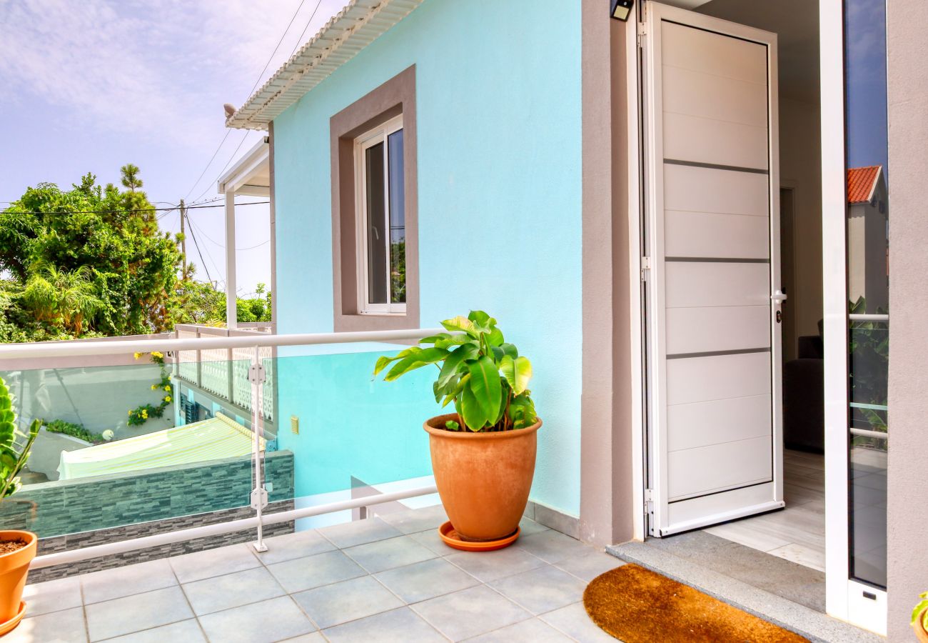 Apartamento em Ponta do Sol - Casa da Tia Celeste I, a Home in Madeira