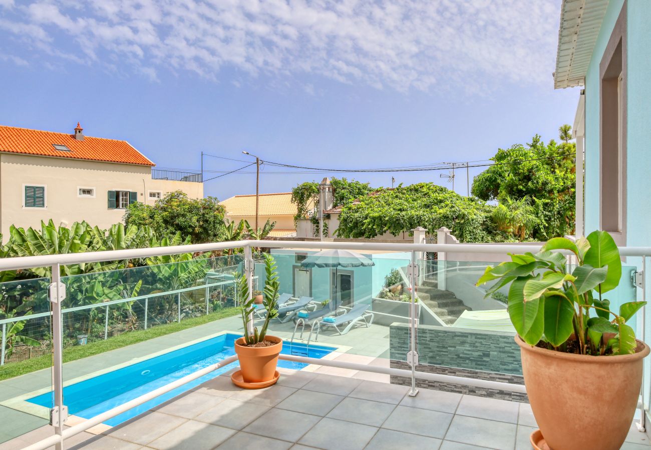 Apartamento em Ponta do Sol - Casa da Tia Celeste I, a Home in Madeira