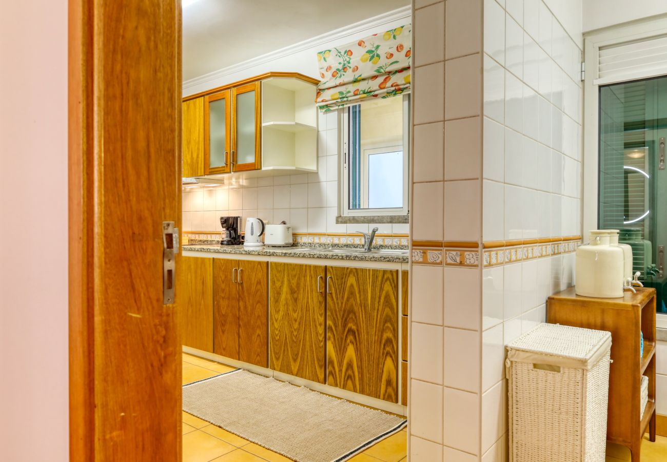 Apartamento em Ponta do Sol - Alziras Place, a Home in Madeira