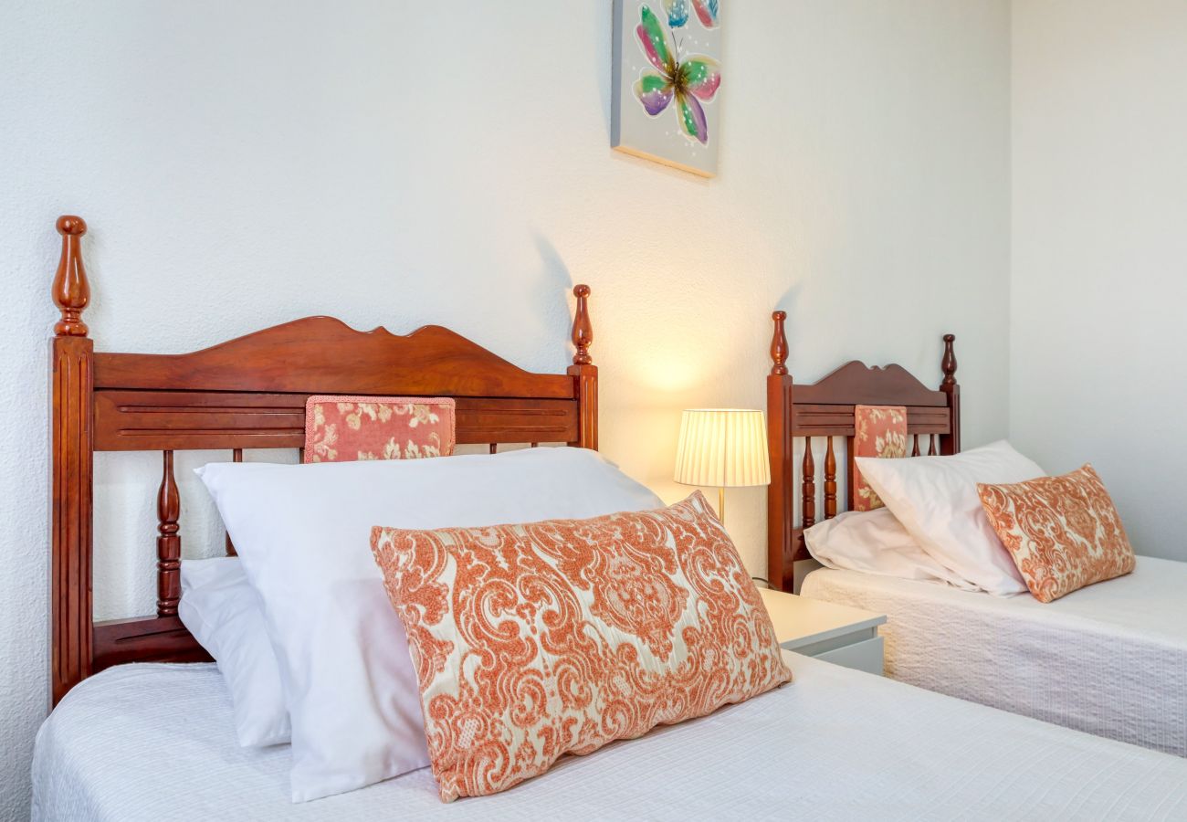 Casa em Funchal - Funchal Hills, a Home in Madeira