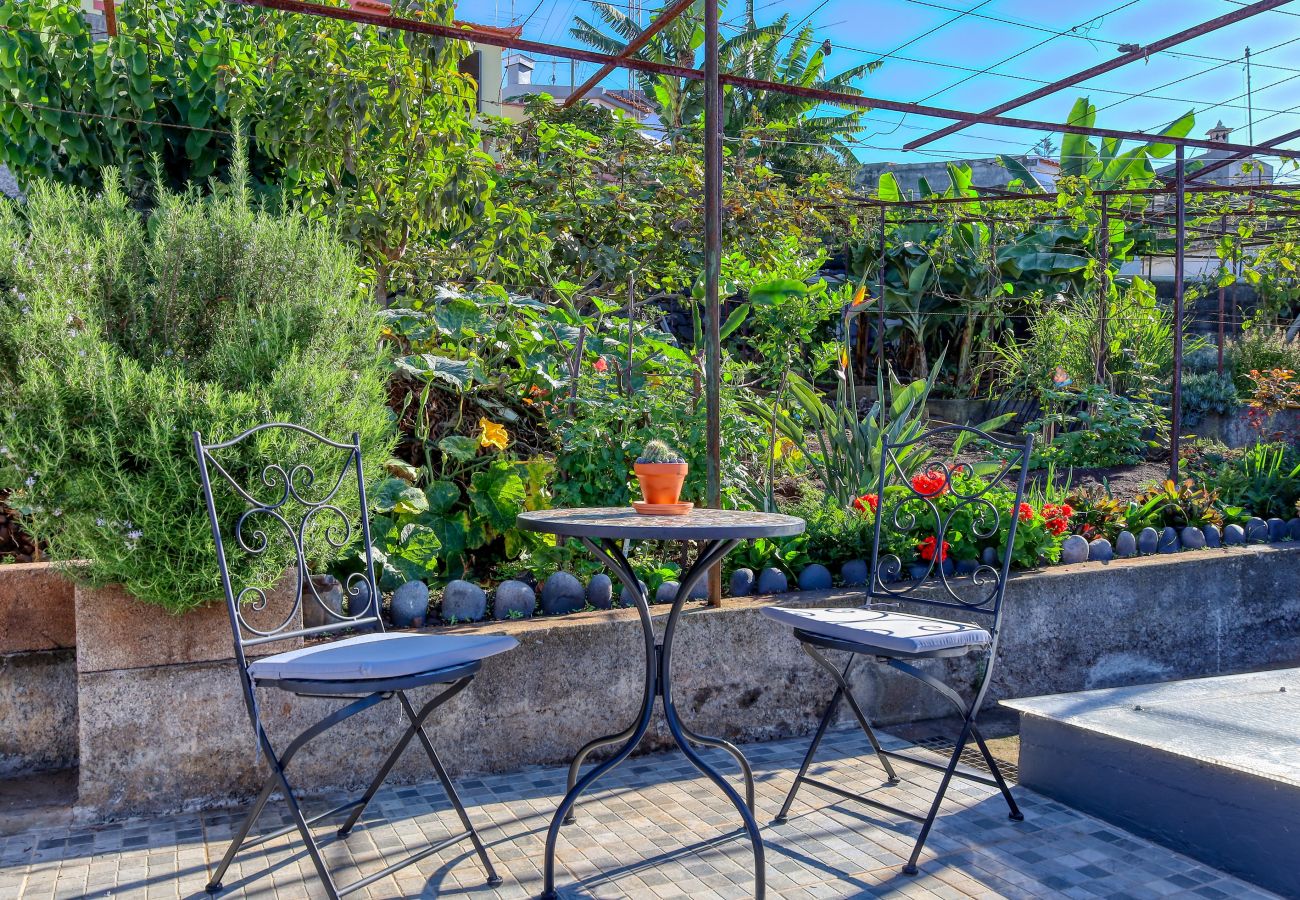 Casa em Funchal - Funchal Hills, a Home in Madeira