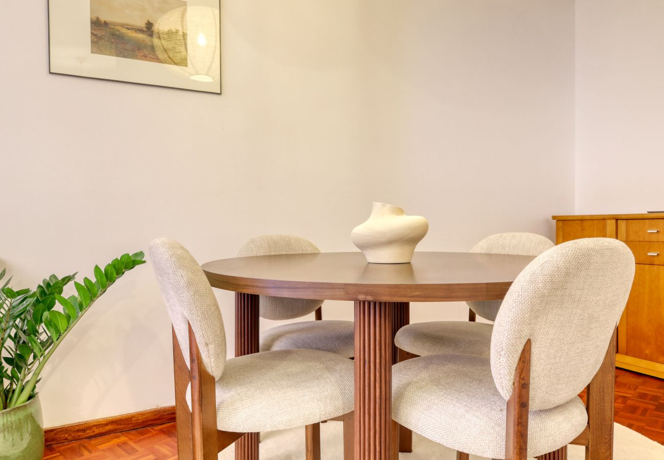 Apartamento em Funchal - Cantinho da Elvira, a Home in Madeira