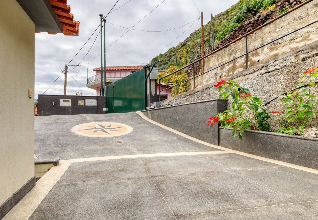 Apartamento em Tabua - Valley Nest, a Home in Madeira