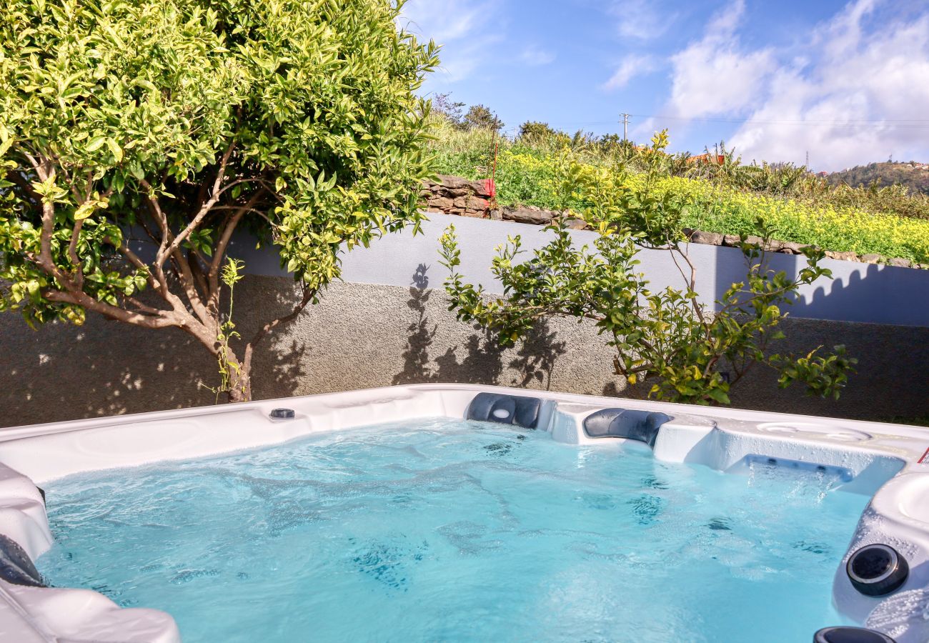 Apartamento em Ponta do Sol - Oasis do Sol, a Home in Madeira