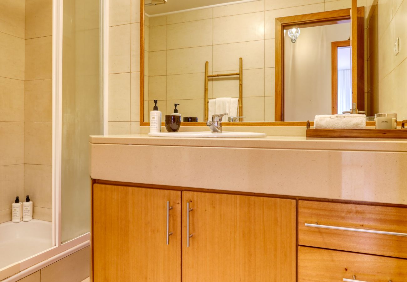 Apartamento em Funchal - Graça's Place, a Home in Madeira