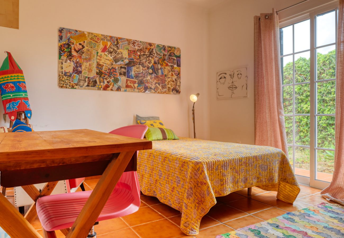 Casa em Porto Santo - Casa Saudade, a Home in Madeira