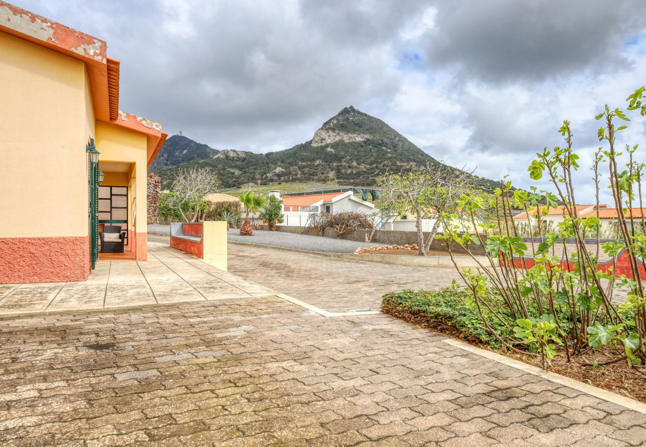 Casa em Porto Santo - Casa Ferraz, a Home in Madeira