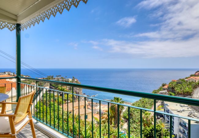 Apartamento em Ponta do Sol - Freitas Panoramic, a Home in Madeira
