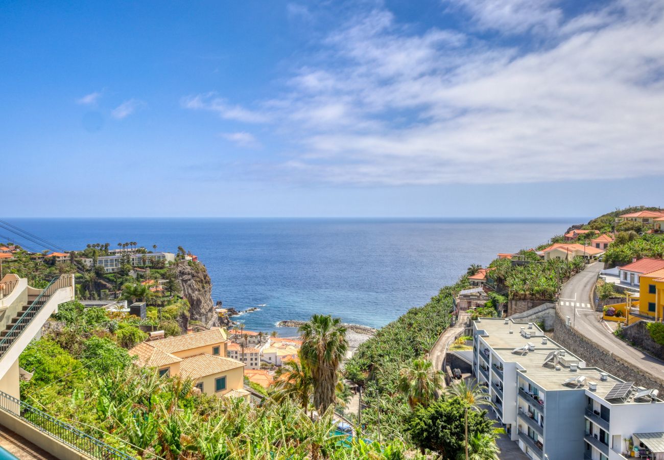 Apartamento em Ponta do Sol - Freitas Panoramic, a Home in Madeira