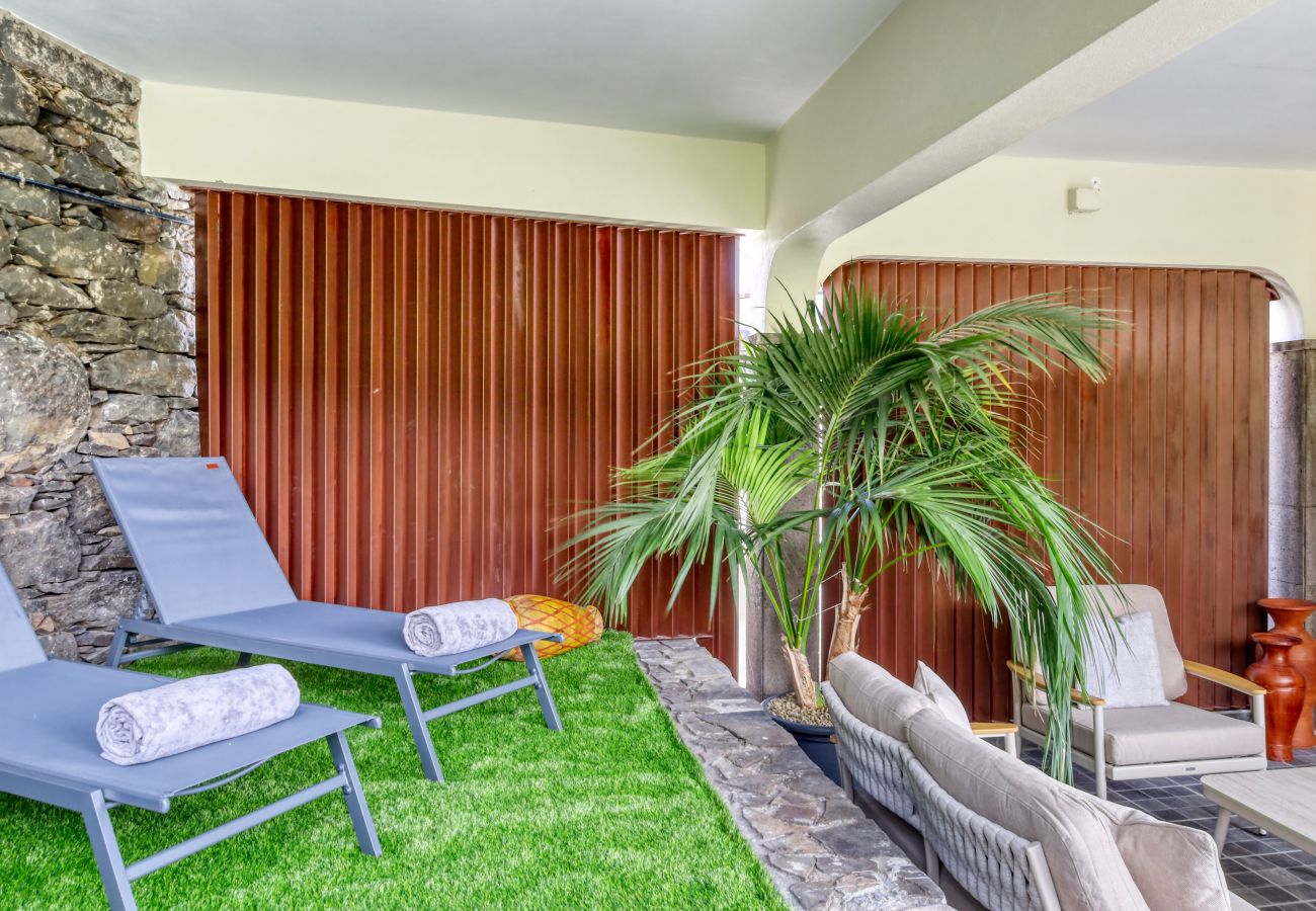 Apartamento em Ponta do Sol - Freitas Panoramic, a Home in Madeira